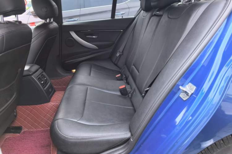 Used BMW 3 Series 2017 320i M Sport Left Rear Seat