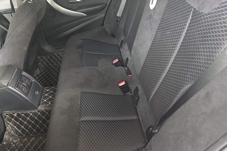 Used BMW 3 Series 2017 320i M Sport Left Rear Seat
