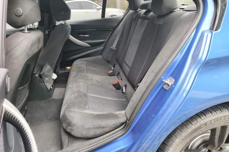 Used BMW 3 Series 2017 320i M Sport Left Rear Seat