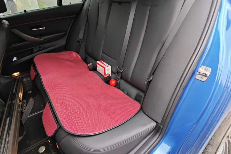Used BMW 3 Series 2017 320Li M Sport Edition Left Rear Seat