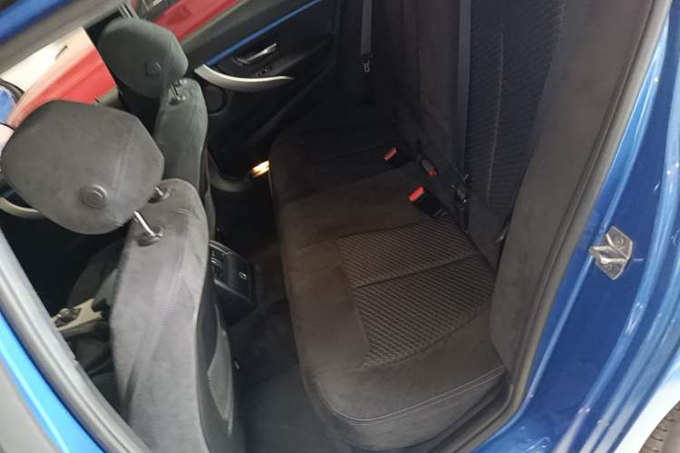Used BMW 3 Series 2017 320i M Sport Left Rear Seat
