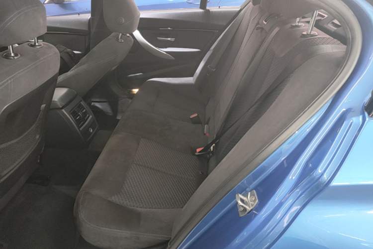 Used BMW 3 Series 2017 320i M Sport Left Rear Seat