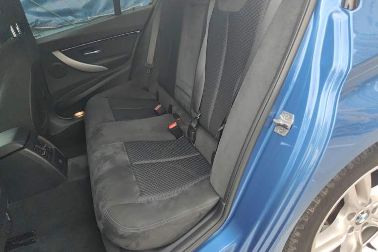 Used BMW 3 Series 2017 320i M Sport Left Rear Seat