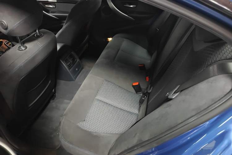 Used BMW 3 Series 2017 320i M Sport Left Rear Seat