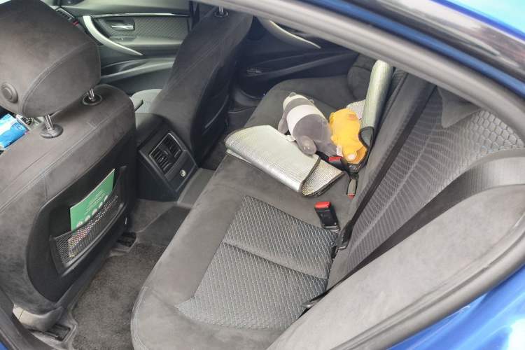 Used BMW 3 Series 2017 320i M Sport Left Rear Seat