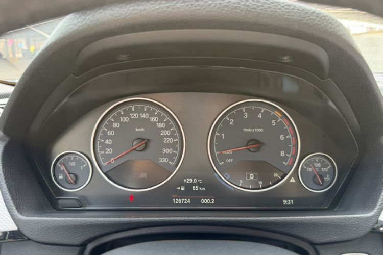 Used BMW 3 Series 2017 330i M Sport Edition Odometer Close Up