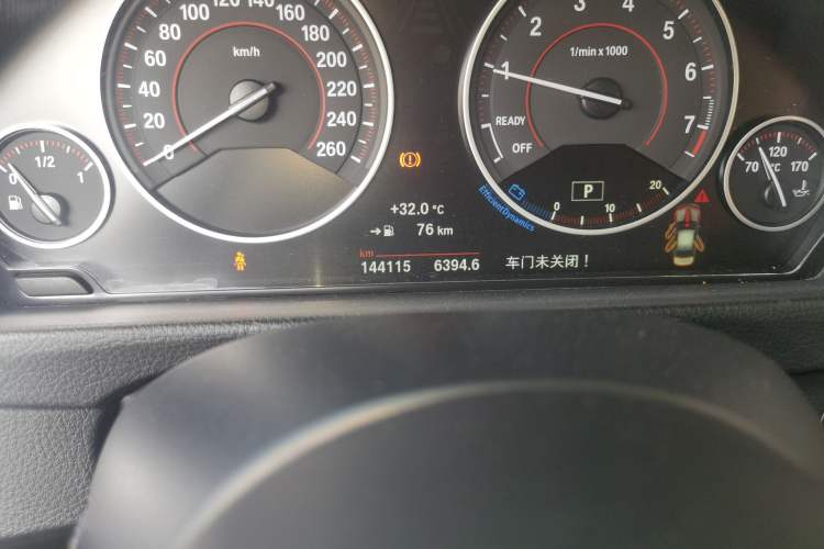 Used BMW 3 Series 2017 320Li M Sport Edition Odometer Close Up