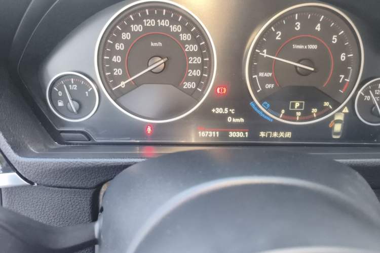 Used BMW 3 Series 2017 330Li M Sport Edition Odometer Close Up