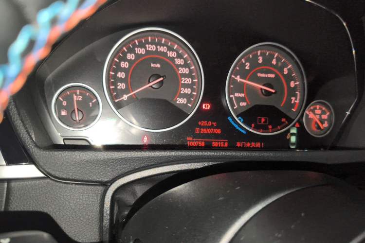 Used BMW 3 Series 2017 320Li M Sport Edition Odometer Close Up