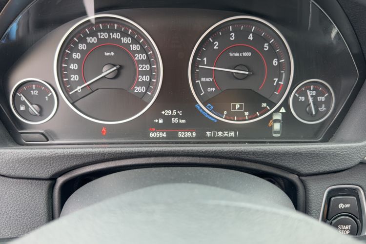 Used BMW 3 Series 2017 320Li M Sport Edition Odometer Close Up
