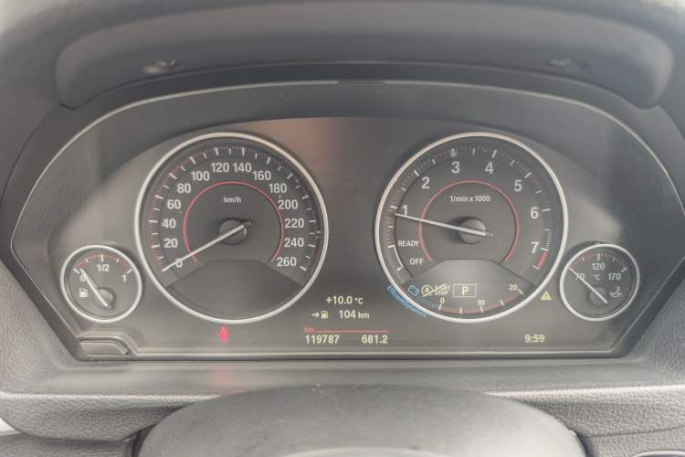 Used BMW 3 Series 2017 320Li M Sport Edition Odometer Close Up