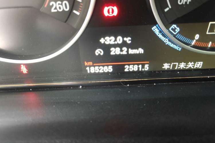 Used BMW 3 Series 2017 320Li M Sport Edition Odometer Close Up