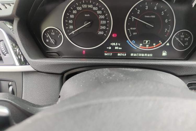 Used BMW 3 Series 2017 320Li M Sport Edition Odometer Close Up