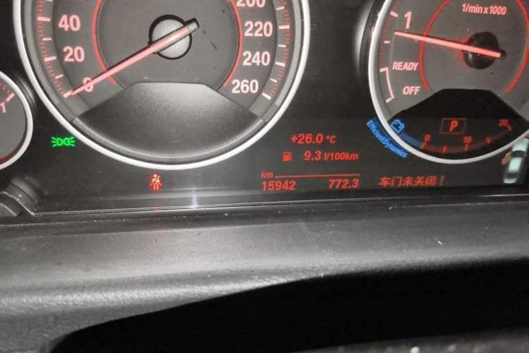 Used BMW 3 Series 2017 330i M Sport Edition Odometer Close Up