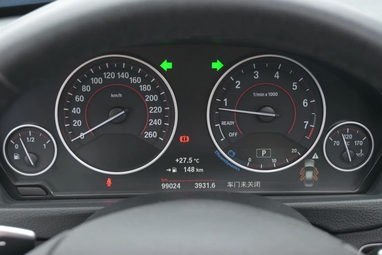 Used BMW 3 Series 2017 320Li M Sport Edition Odometer Close Up