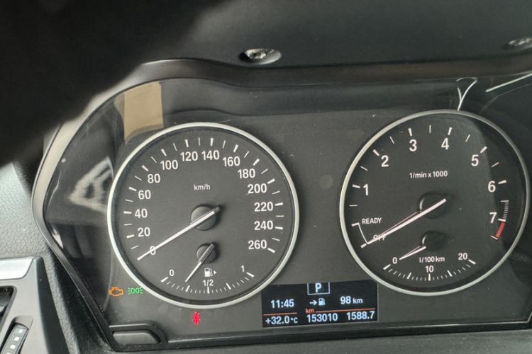 Used BMW 3 Series 2017 320Li M Sport Edition Odometer Close Up