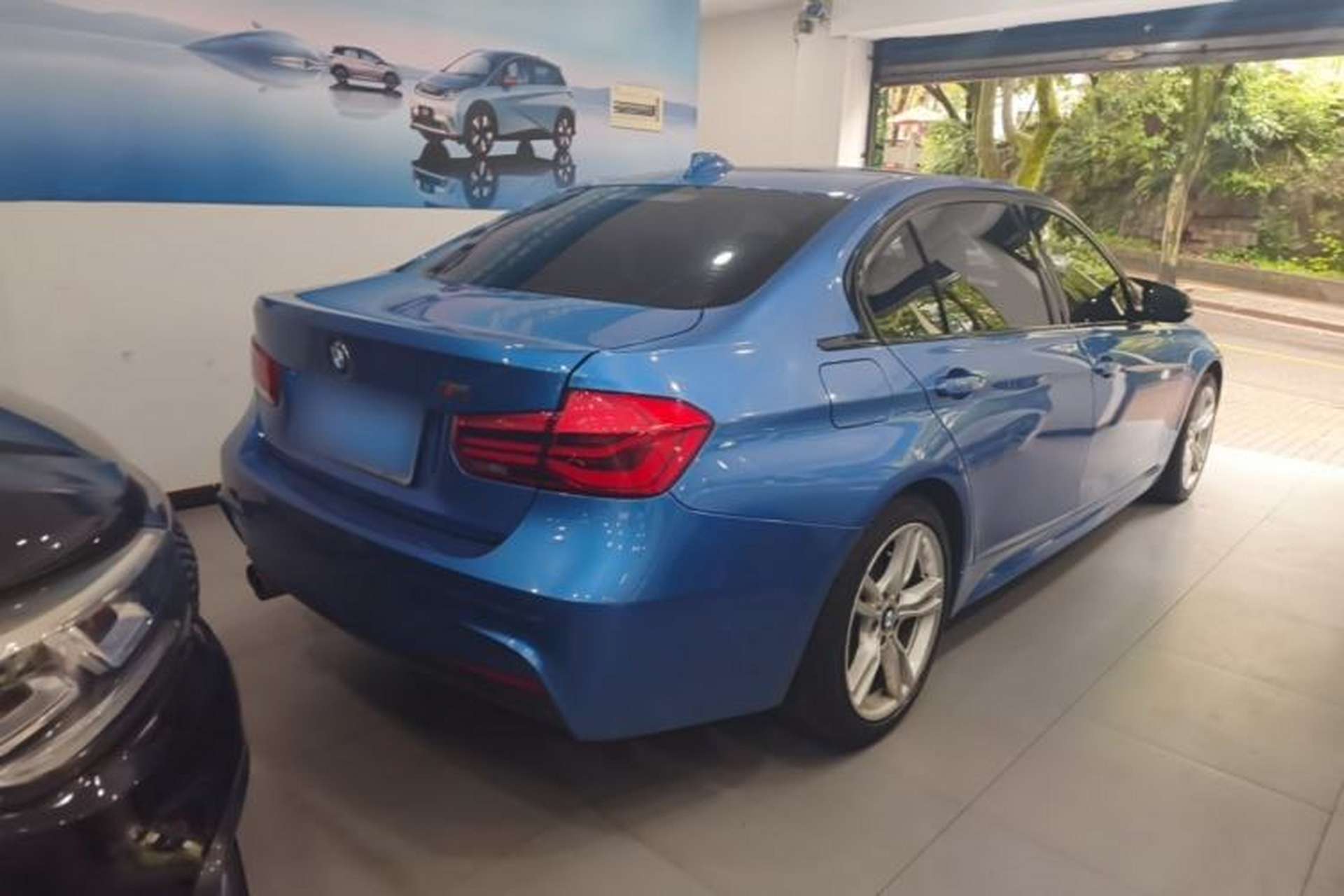Used BMW 3 Series 2017 320Li M Sport Edition Rear Right 45 Deg