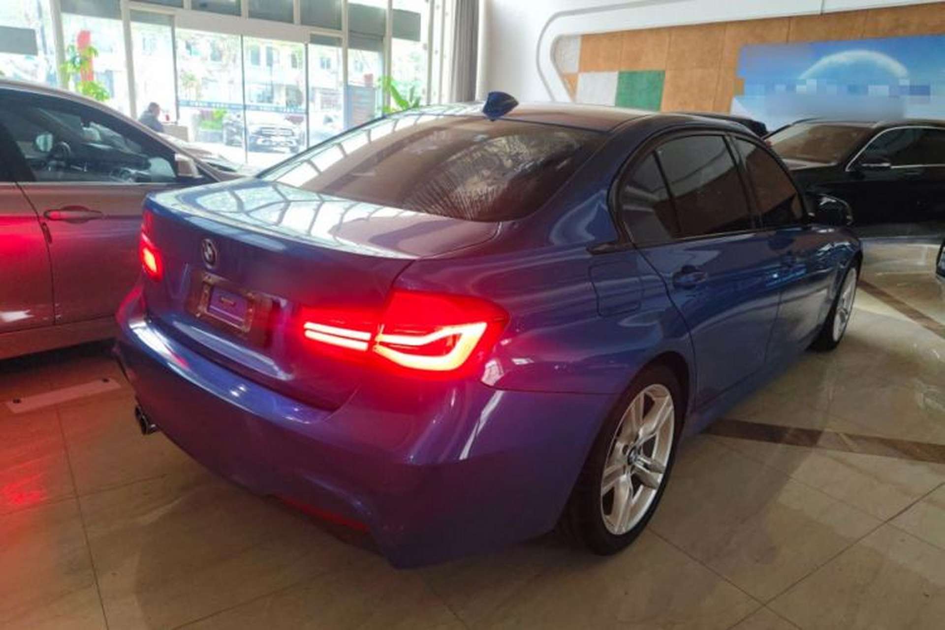 Used BMW 3 Series 2017 320Li M Sport Edition Rear Right 45 Deg