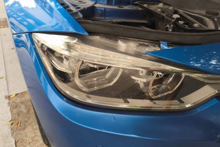 Used BMW 3 Series 2017 320i M Sport Right Front Headlight