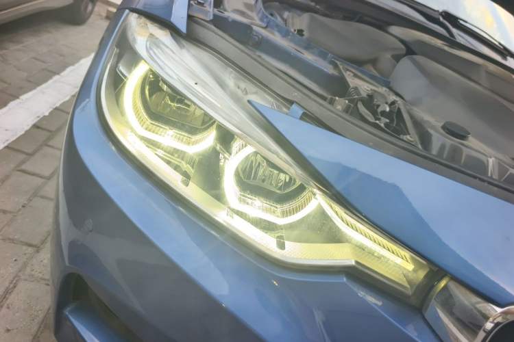 Used BMW 3 Series 2017 320Li M Sport Edition Right Front Headlight