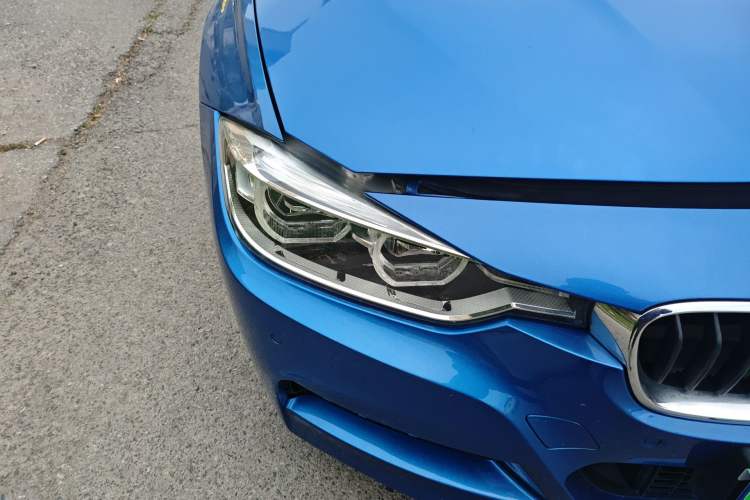 Used BMW 3 Series 2017 320i M Sport Right Front Headlight