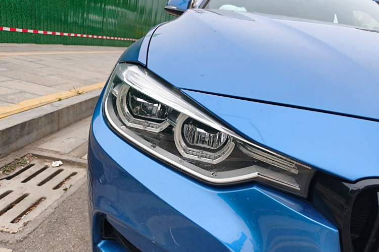 Used BMW 3 Series 2017 320i M Sport Right Front Headlight