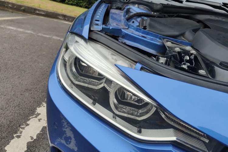 Used BMW 3 Series 2017 320i M Sport Right Front Headlight