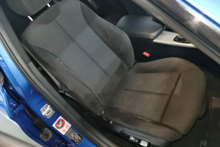 Used BMW 3 Series 2017 320i M Sport Right Front Seat