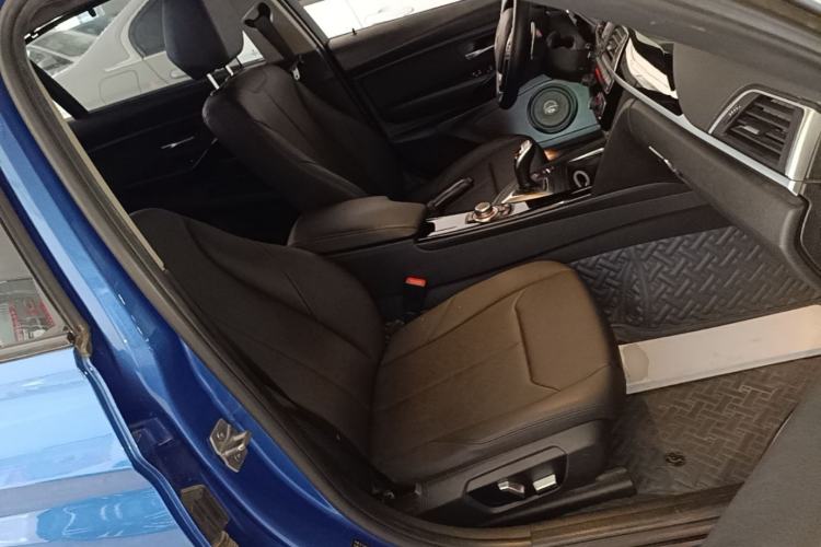 Used BMW 3 Series 2017 320Li M Sport Edition Right Front Seat