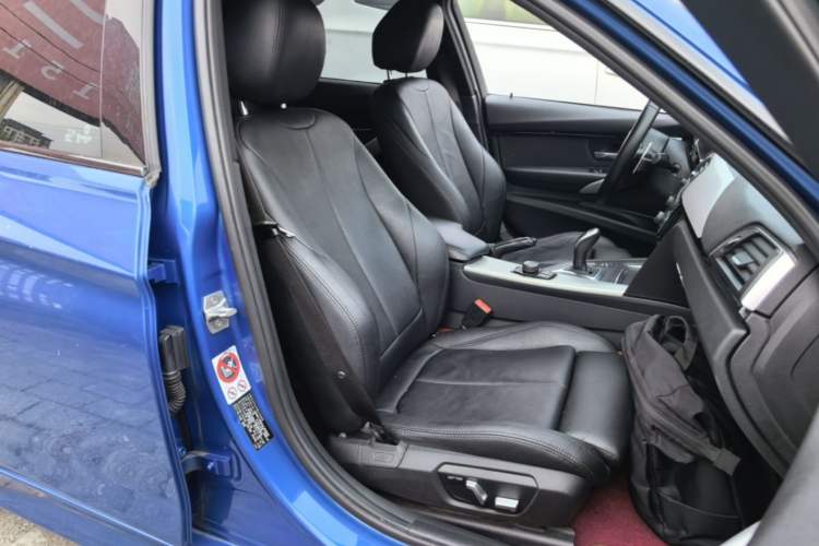 Used BMW 3 Series 2017 320i M Sport Right Front Seat