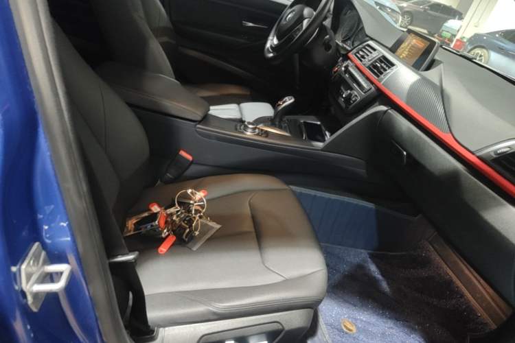Used BMW 3 Series 2017 320Li M Sport Edition Right Front Seat