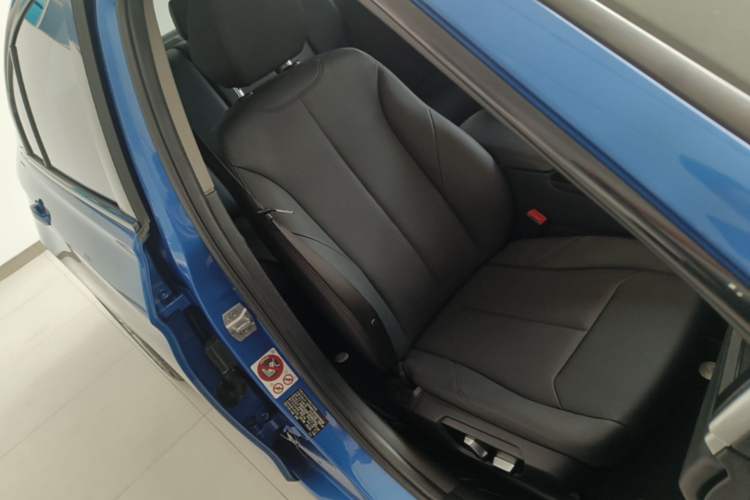 Used BMW 3 Series 2017 320Li M Sport Edition Right Front Seat