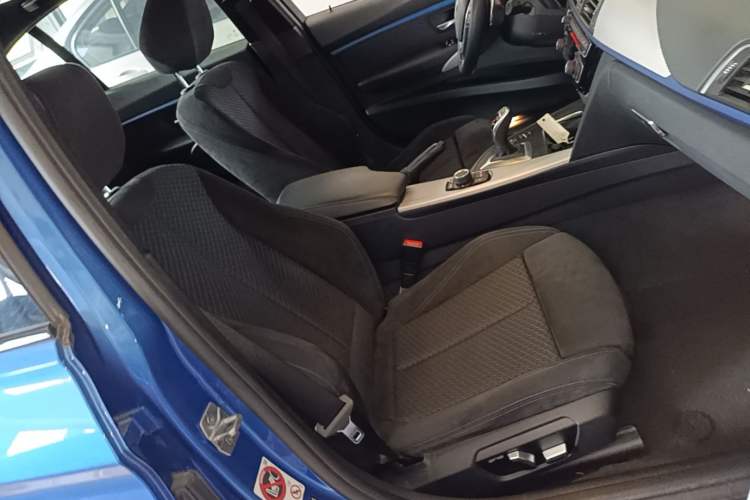 Used BMW 3 Series 2017 320i M Sport Right Front Seat