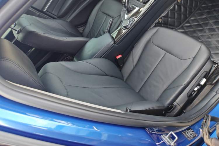 Used BMW 3 Series 2017 330Li M Sport Edition Right Front Seat
