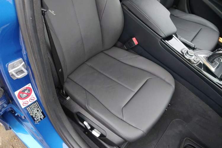 Used BMW 3 Series 2017 320Li M Sport Edition Right Front Seat