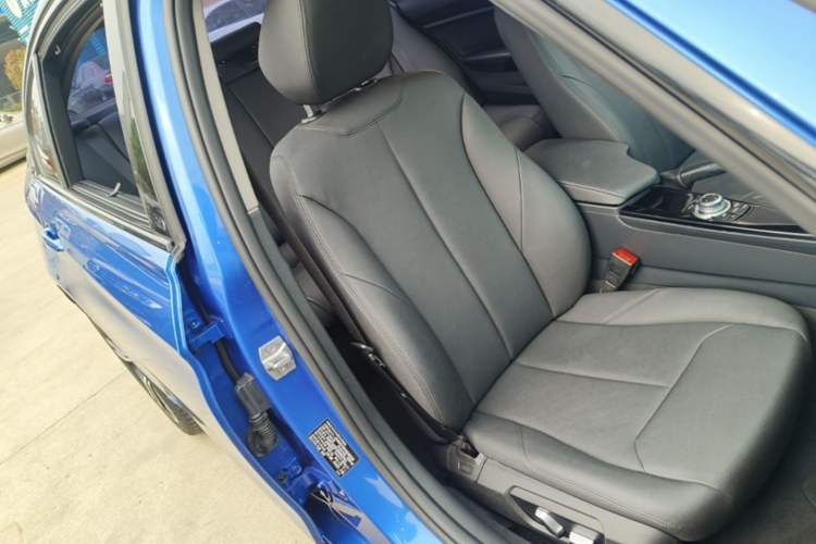 Used BMW 3 Series 2017 320Li M Sport Edition Right Front Seat