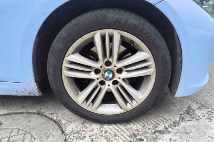 Used BMW 3 Series 2017 320Li Fashion Model Right Front Wheel Hub