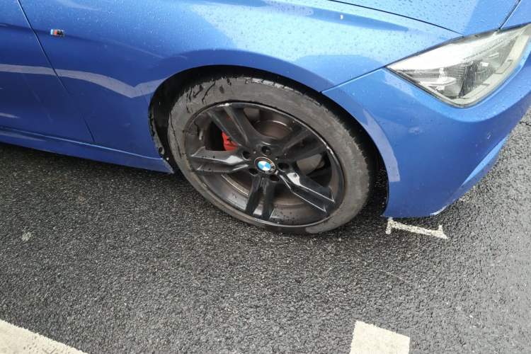 Used BMW 3 Series 2017 320Li M Sport Edition Right Front Wheel Hub