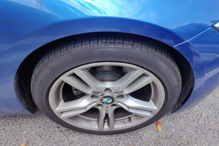 Used BMW 3 Series 2017 320Li M Sport Edition Right Front Wheel Hub