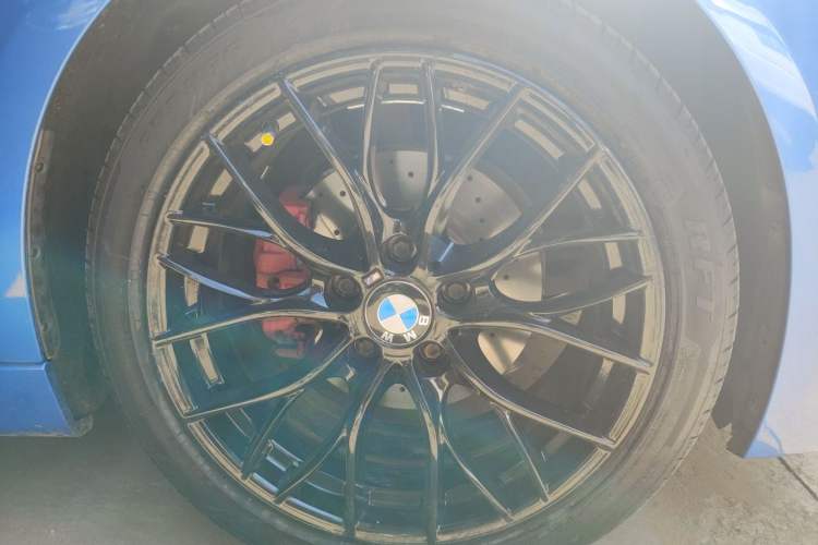 Used BMW 3 Series 2017 320i M Sport Right Front Wheel Hub
