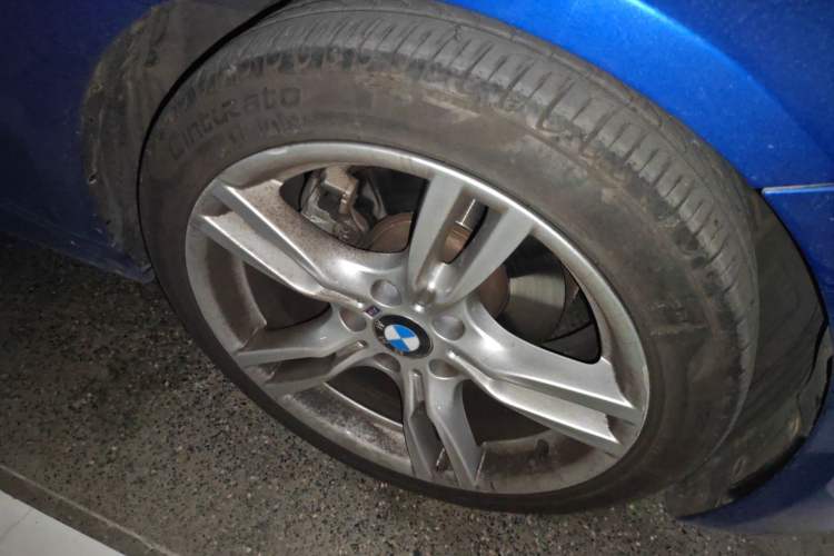 Used BMW 3 Series 2017 320i M Sport Right Front Wheel Hub