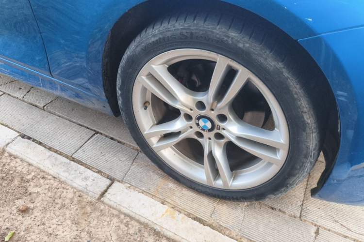 Used BMW 3 Series 2017 330Li M Sport Edition Right Front Wheel Hub