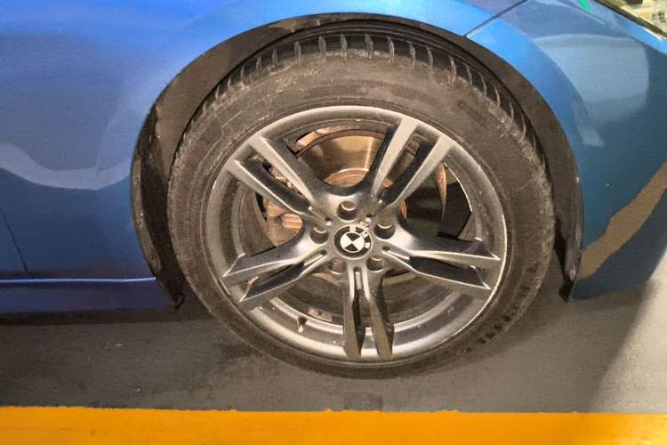 Used BMW 3 Series 2017 320Li M Sport Edition Right Front Wheel Hub