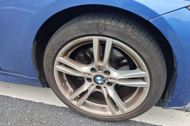 Used BMW 3 Series 2017 320Li M Sport Edition Right Front Wheel Hub