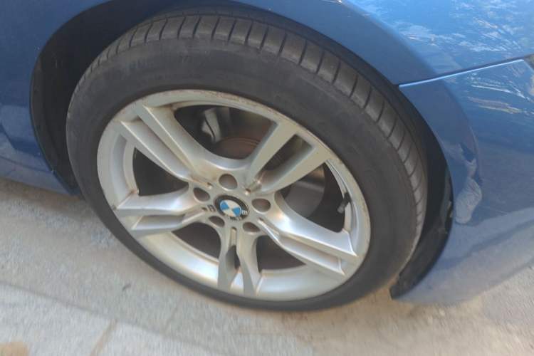 Used BMW 3 Series 2017 320i M Sport Right Front Wheel Hub