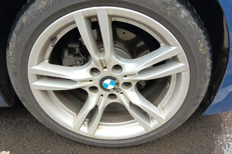 Used BMW 3 Series 2017 330i M Sport Edition Right Front Wheel Hub