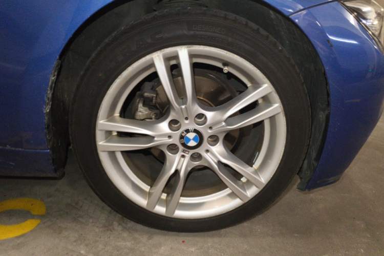 Used BMW 3 Series 2017 320Li M Sport Edition Right Front Wheel Hub