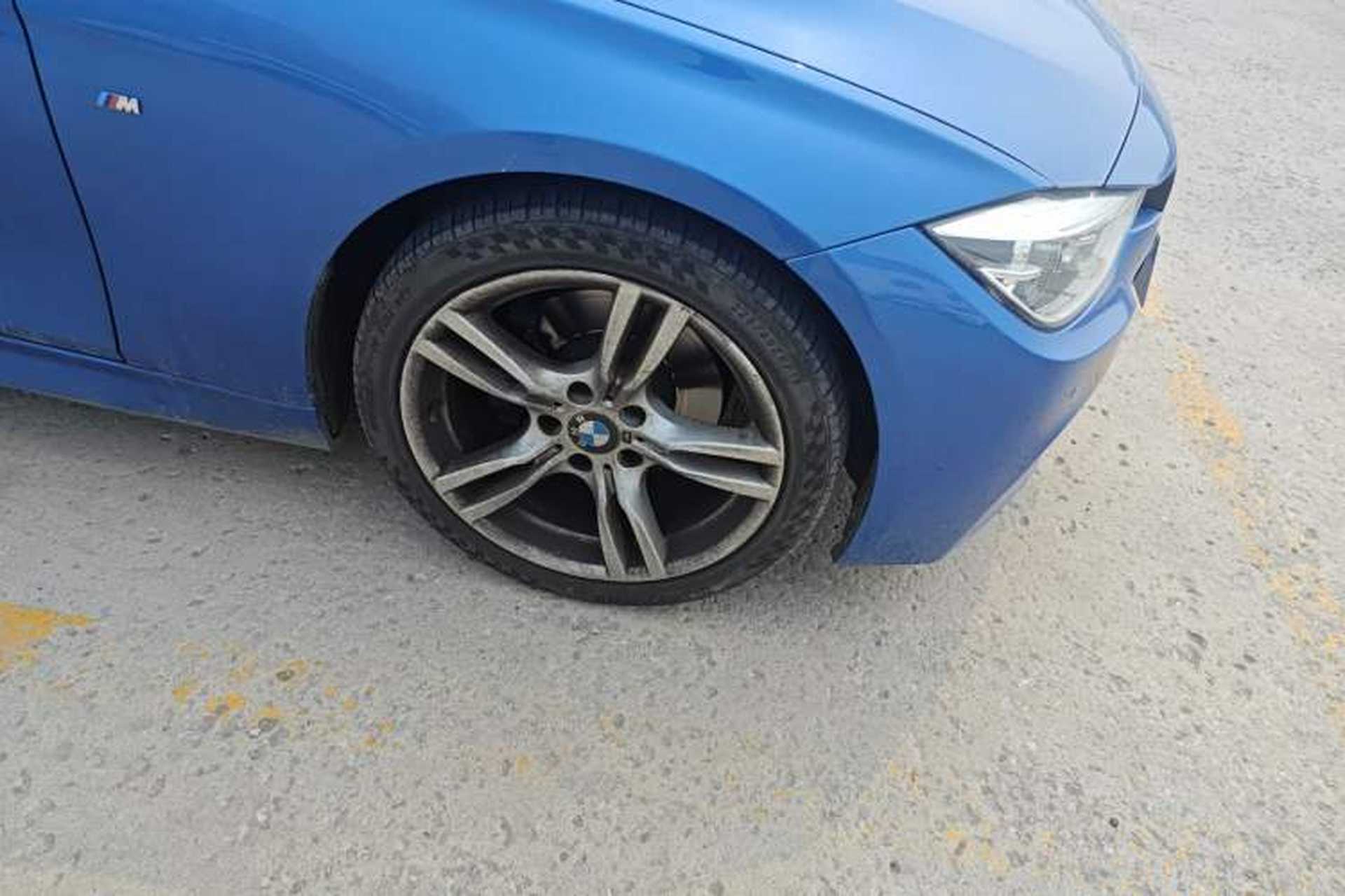 Used BMW 3 Series 2017 320Li M Sport Edition Right Front Wheel Hub