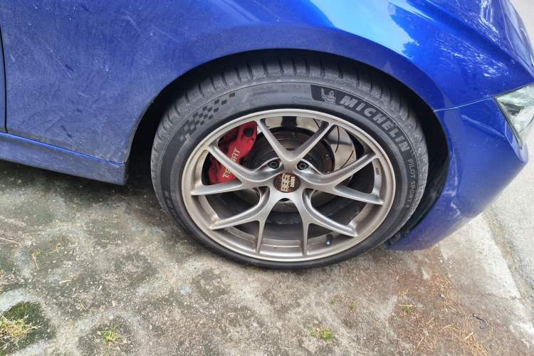 Used BMW 3 Series 2017 320i M Sport Right Front Wheel Hub