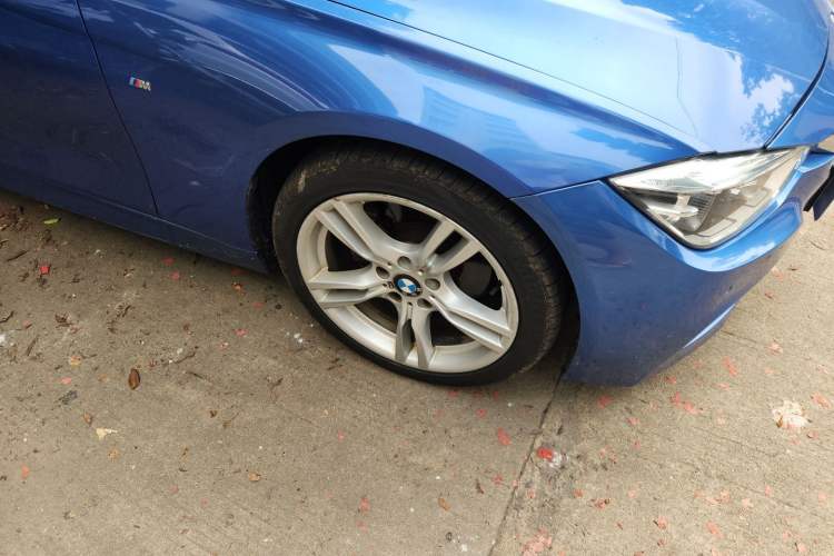 Used BMW 3 Series 2017 320Li M Sport Edition Right Front Wheel Hub